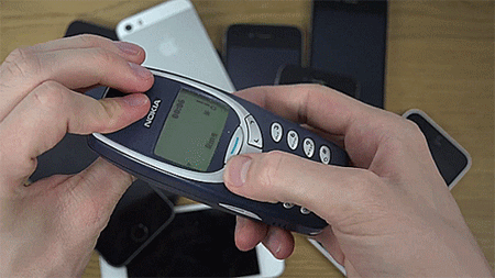 Senorgif.com, The Results From Attempting to Bend a Nokia
